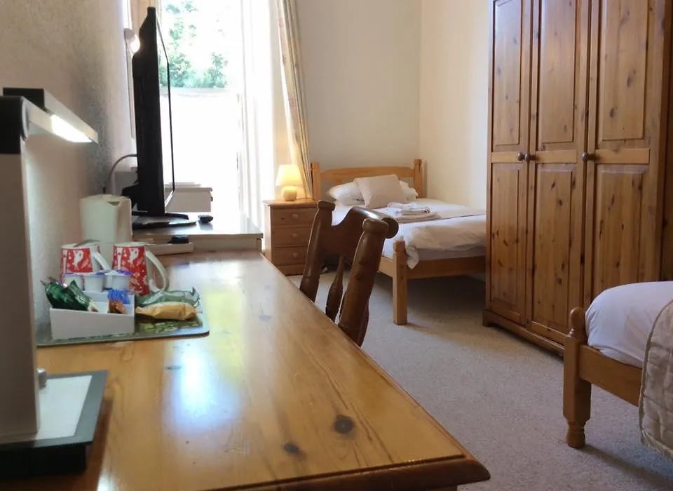 Cavell House Bed And Breakfast-1